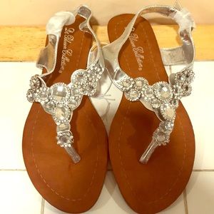 NWT Davids Bridal Sandals